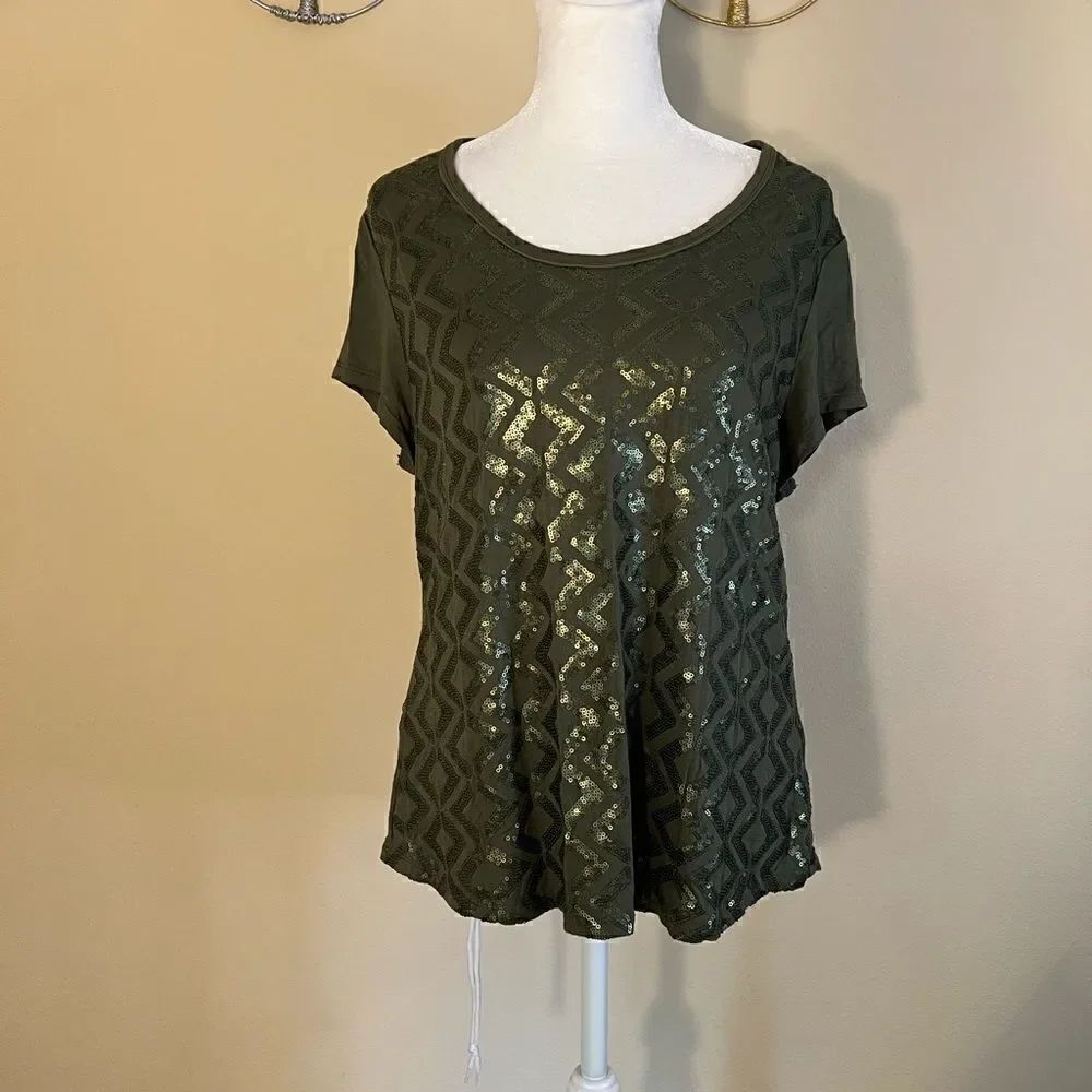 Liz Claiborne Olive Green Sequin Front Short Sleeve Tee Petite Large